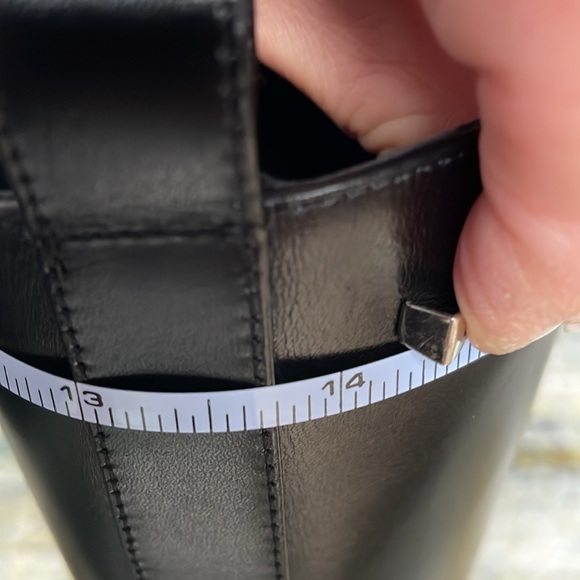 Burberry Equestrian detail Leather Boot - Picture 8 of 8